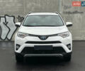Тойота РАВ 4 2017 в Львове на Automoto.ua Белый Тойота РАВ 4, объемом двигателя 2.49 л и пробегом 187 тыс. км за 22990 $, фото 1 на Automoto.ua