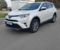Білий Тойота РАВ 4, об'ємом двигуна 2.5 л та пробігом 204 тис. км за 20500 $, фото 2 на Automoto.ua