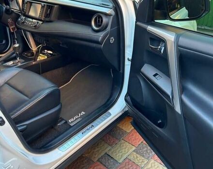 Белый Тойота РАВ 4, объемом двигателя 2.5 л и пробегом 108 тыс. км за 25300 $, фото 30 на Automoto.ua