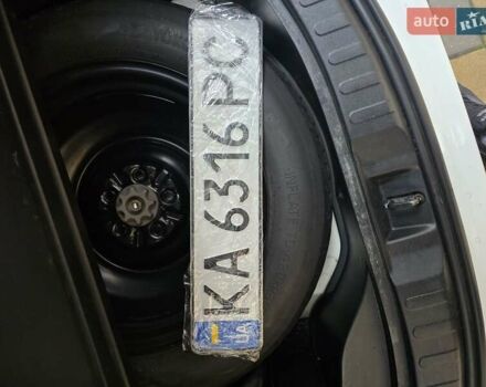 Білий Тойота РАВ 4, об'ємом двигуна 2.23 л та пробігом 220 тис. км за 20500 $, фото 17 на Automoto.ua