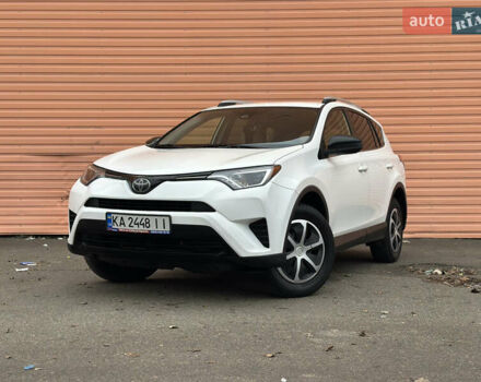 Белый Тойота РАВ 4, объемом двигателя 2.5 л и пробегом 183 тыс. км за 15490 $, фото 61 на Automoto.ua