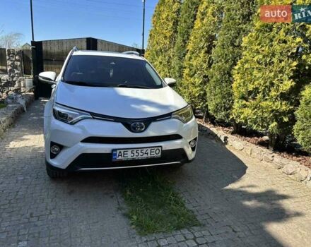 Белый Тойота РАВ 4, объемом двигателя 2.49 л и пробегом 106 тыс. км за 21100 $, фото 1 на Automoto.ua