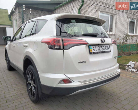 Белый Тойота РАВ 4, объемом двигателя 2.23 л и пробегом 63 тыс. км за 25200 $, фото 7 на Automoto.ua