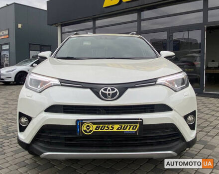 Білий Тойота РАВ 4, об'ємом двигуна 2.2 л та пробігом 288 тис. км за 22900 $, фото 1 на Automoto.ua