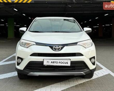 Белый Тойота РАВ 4, объемом двигателя 1.99 л и пробегом 151 тыс. км за 19990 $, фото 2 на Automoto.ua