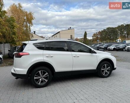 Білий Тойота РАВ 4, об'ємом двигуна 2.23 л та пробігом 192 тис. км за 20500 $, фото 10 на Automoto.ua