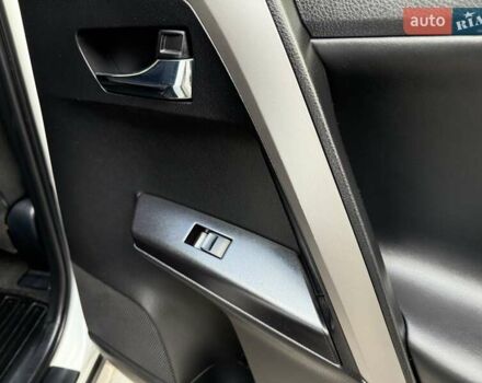 Білий Тойота РАВ 4, об'ємом двигуна 2.23 л та пробігом 192 тис. км за 20500 $, фото 53 на Automoto.ua