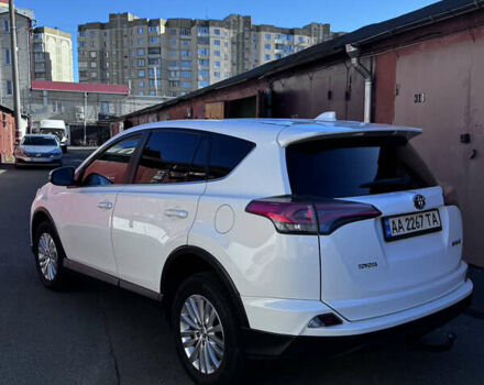 Белый Тойота РАВ 4, объемом двигателя 1.99 л и пробегом 187 тыс. км за 16900 $, фото 14 на Automoto.ua
