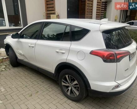 Белый Тойота РАВ 4, объемом двигателя 2.23 л и пробегом 190 тыс. км за 16999 $, фото 2 на Automoto.ua