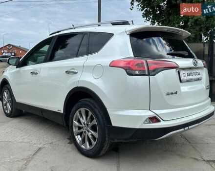 Білий Тойота РАВ 4, об'ємом двигуна 2.49 л та пробігом 122 тис. км за 19990 $, фото 6 на Automoto.ua