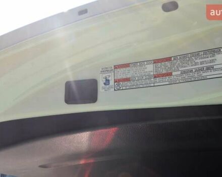 Тойота РАВ 4 2017 в Виннице на Automoto.ua Белый Тойота РАВ 4, объемом двигателя 2.49 л и пробегом 199 тыс. км за 22990 $, фото 14 на Automoto.ua