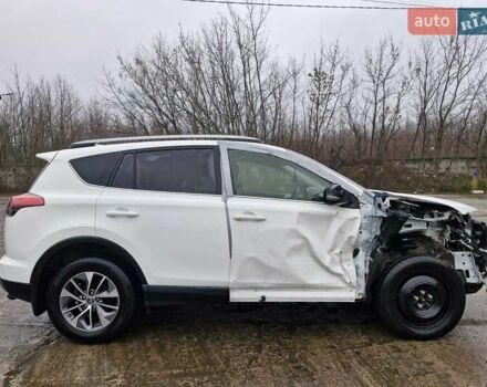 Білий Тойота РАВ 4, об'ємом двигуна 2.5 л та пробігом 126 тис. км за 15799 $, фото 8 на Automoto.ua
