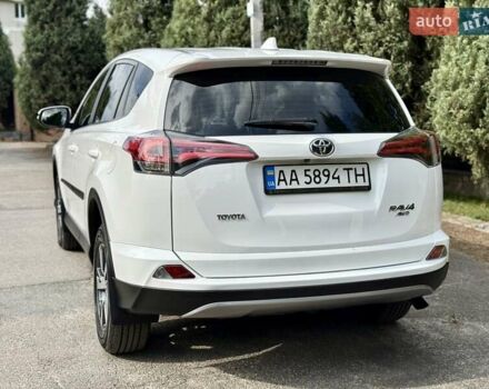 Білий Тойота РАВ 4, об'ємом двигуна 2.23 л та пробігом 90 тис. км за 22700 $, фото 11 на Automoto.ua