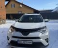 Белый Тойота РАВ 4, объемом двигателя 2.49 л и пробегом 137 тыс. км за 22000 $, фото 1 на Automoto.ua