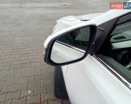 Тойота РАВ 4 2017 в Стрые на Automoto.ua Белый Тойота РАВ 4, объемом двигателя 2.49 л и пробегом 143 тыс. км за 23500 $, фото 30 на Automoto.ua