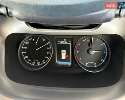 Білий Тойота РАВ 4, об'ємом двигуна 2.23 л та пробігом 192 тис. км за 20500 $, фото 70 на Automoto.ua