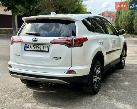Білий Тойота РАВ 4, об'ємом двигуна 2.23 л та пробігом 90 тис. км за 22700 $, фото 13 на Automoto.ua