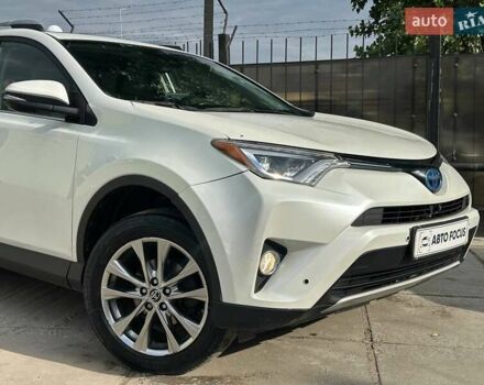 Білий Тойота РАВ 4, об'ємом двигуна 2.49 л та пробігом 122 тис. км за 19990 $, фото 3 на Automoto.ua