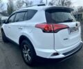 Белый Тойота РАВ 4, объемом двигателя 2 л и пробегом 180 тыс. км за 15200 $, фото 4 на Automoto.ua