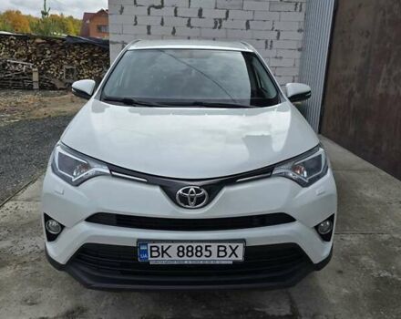 Білий Тойота РАВ 4, об'ємом двигуна 2 л та пробігом 80 тис. км за 22500 $, фото 1 на Automoto.ua