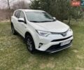 Белый Тойота РАВ 4, объемом двигателя 2.49 л и пробегом 204 тыс. км за 21900 $, фото 1 на Automoto.ua