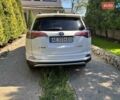 Белый Тойота РАВ 4, объемом двигателя 2.49 л и пробегом 106 тыс. км за 21100 $, фото 2 на Automoto.ua
