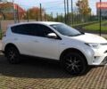 Тойота РАВ 4 2017 в Виннице на Automoto.ua Белый Тойота РАВ 4, объемом двигателя 2.49 л и пробегом 198 тыс. км за 22987 $, фото 16 на Automoto.ua