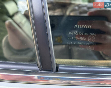 Білий Тойота РАВ 4, об'ємом двигуна 2.49 л та пробігом 146 тис. км за 24000 $, фото 20 на Automoto.ua