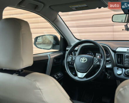 Белый Тойота РАВ 4, объемом двигателя 2.5 л и пробегом 183 тыс. км за 15490 $, фото 42 на Automoto.ua