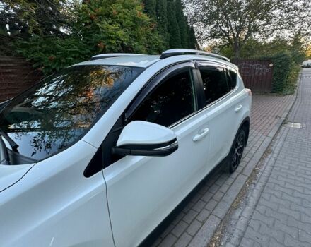 Белый Тойота РАВ 4, объемом двигателя 2.2 л и пробегом 180 тыс. км за 22000 $, фото 11 на Automoto.ua