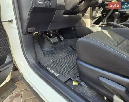 Тойота РАВ 4 2017 в Киеве на Automoto.ua Белый Тойота РАВ 4, объемом двигателя 2.49 л и пробегом 95 тыс. км за 21500 $, фото 16 на Automoto.ua