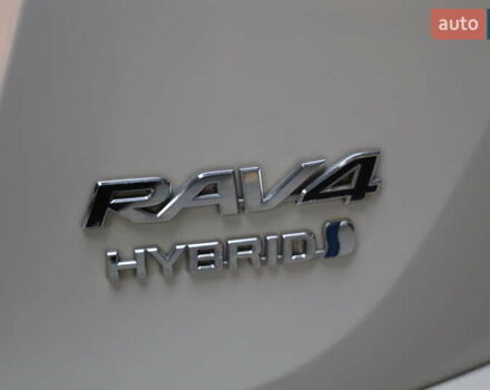 Білий Тойота РАВ 4, об'ємом двигуна 2.49 л та пробігом 72 тис. км за 24000 $, фото 9 на Automoto.ua