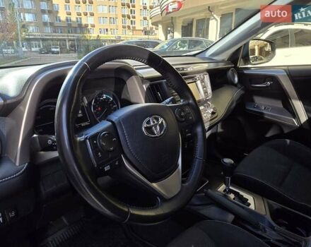 Тойота РАВ 4 2017 в Киеве на Automoto.ua Белый Тойота РАВ 4, объемом двигателя 2.49 л и пробегом 95 тыс. км за 21500 $, фото 17 на Automoto.ua