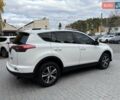 Білий Тойота РАВ 4, об'ємом двигуна 2.23 л та пробігом 192 тис. км за 20500 $, фото 11 на Automoto.ua