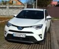 Тойота РАВ 4 2017 в Виннице на Automoto.ua Белый Тойота РАВ 4, объемом двигателя 2.49 л и пробегом 198 тыс. км за 22987 $, фото 11 на Automoto.ua