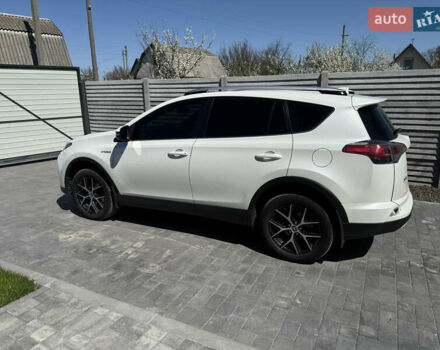 Белый Тойота РАВ 4, объемом двигателя 2.49 л и пробегом 138 тыс. км за 23500 $, фото 3 на Automoto.ua