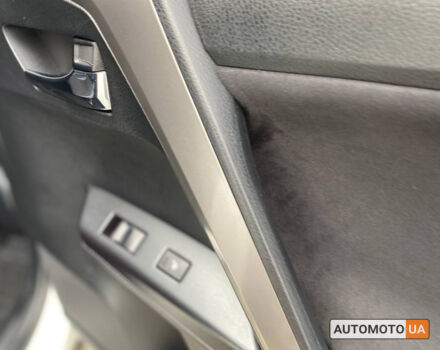 Білий Тойота РАВ 4, об'ємом двигуна 2.2 л та пробігом 288 тис. км за 22900 $, фото 25 на Automoto.ua