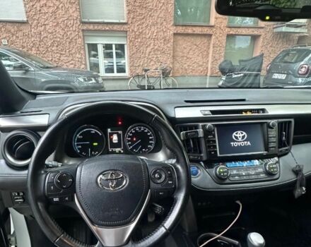 Тойота РАВ 4 2017 в Киеве на Automoto.ua Белый Тойота РАВ 4, объемом двигателя 2 л и пробегом 116 тыс. км за 8000 $, фото 7 на Automoto.ua