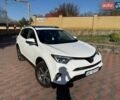 Белый Тойота РАВ 4, объемом двигателя 2.49 л и пробегом 125 тыс. км за 17900 $, фото 1 на Automoto.ua