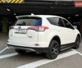 Белый Тойота РАВ 4, объемом двигателя 1.99 л и пробегом 150 тыс. км за 24990 $, фото 6 на Automoto.ua