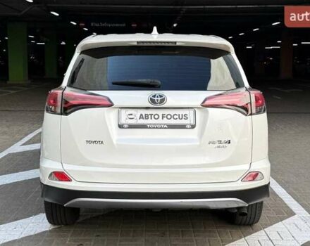 Белый Тойота РАВ 4, объемом двигателя 1.99 л и пробегом 151 тыс. км за 19990 $, фото 5 на Automoto.ua