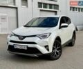 Белый Тойота РАВ 4, объемом двигателя 1.99 л и пробегом 215 тыс. км за 19600 $, фото 1 на Automoto.ua