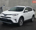 Тойота РАВ 4 2017 в Львове на Automoto.ua Белый Тойота РАВ 4, объемом двигателя 2.49 л и пробегом 187 тыс. км за 22990 $, фото 2 на Automoto.ua