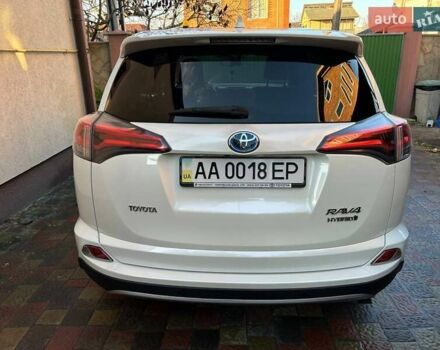 Белый Тойота РАВ 4, объемом двигателя 2.5 л и пробегом 108 тыс. км за 25300 $, фото 4 на Automoto.ua