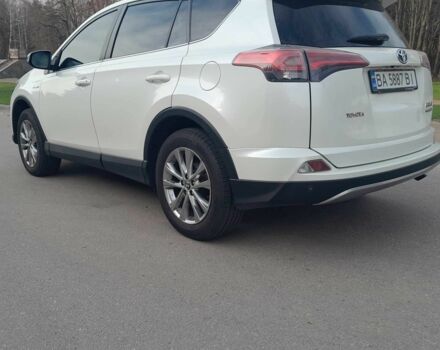 Білий Тойота РАВ 4, об'ємом двигуна 2.5 л та пробігом 204 тис. км за 20500 $, фото 1 на Automoto.ua