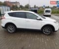 Тойота РАВ 4 2017 в Стрые на Automoto.ua Белый Тойота РАВ 4, объемом двигателя 2.49 л и пробегом 143 тыс. км за 23500 $, фото 11 на Automoto.ua