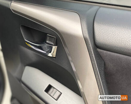 Білий Тойота РАВ 4, об'ємом двигуна 2.2 л та пробігом 288 тис. км за 22900 $, фото 27 на Automoto.ua