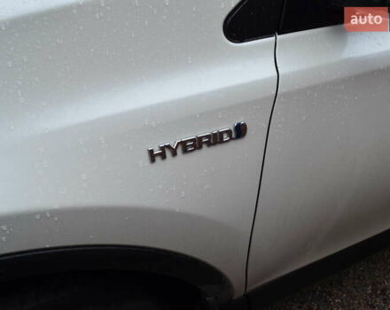 Тойота РАВ 4 2017 в Виннице на Automoto.ua Белый Тойота РАВ 4, объемом двигателя 2.49 л и пробегом 199 тыс. км за 22990 $, фото 8 на Automoto.ua