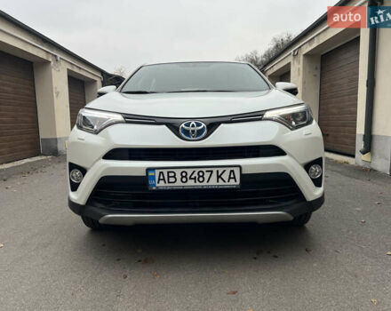 Белый Тойота РАВ 4, объемом двигателя 2.49 л и пробегом 199 тыс. км за 22999 $, фото 2 на Automoto.ua