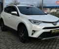 Белый Тойота РАВ 4, объемом двигателя 2.23 л и пробегом 282 тыс. км за 21000 $, фото 1 на Automoto.ua